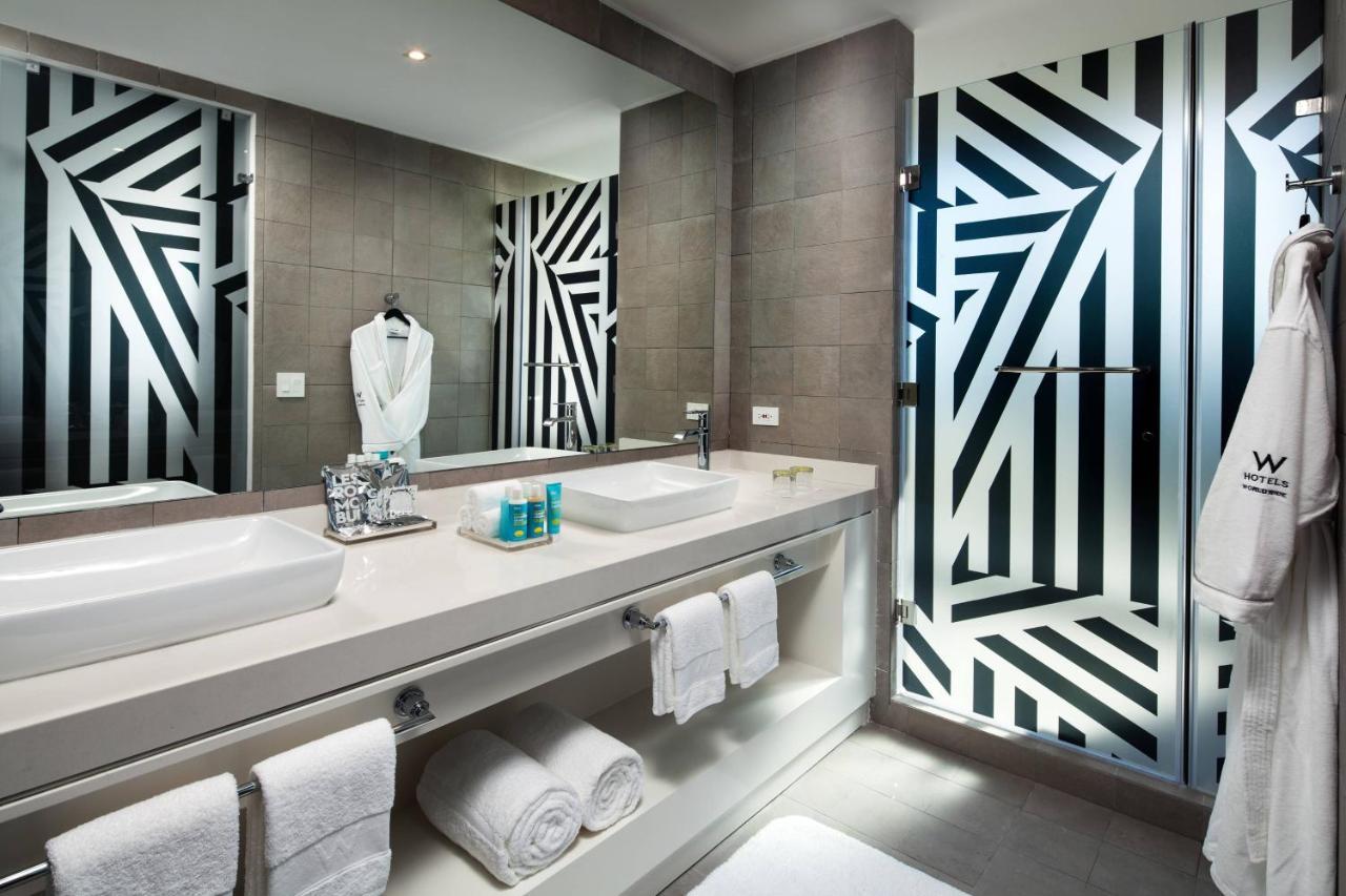 Urban King Suite Partial City View