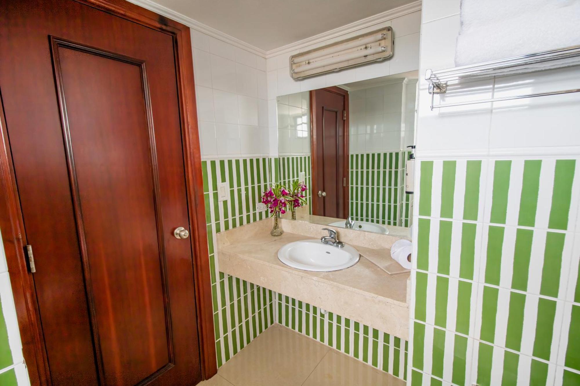 Double Room Two Double Beds Non-Smoking